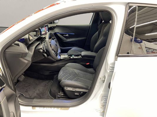 Peugeot 208 1.2 Hybrid GT