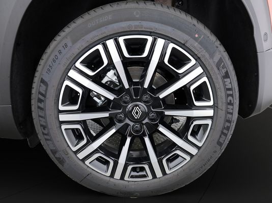Renault R4 E-Tech Comfort Range iconic