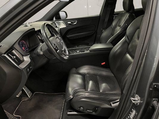 Volvo XC60 2.0 B5 MH R-Design AWD