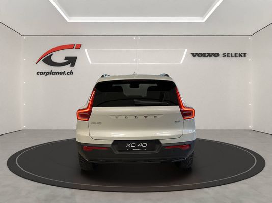 Volvo XC40 2.0 B4 MH Ultimate Dark