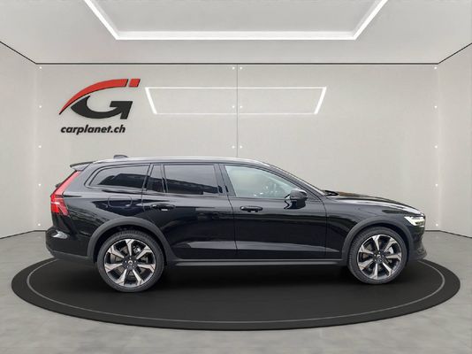 Volvo V60 Cross Country 2.0 B5 Ultim