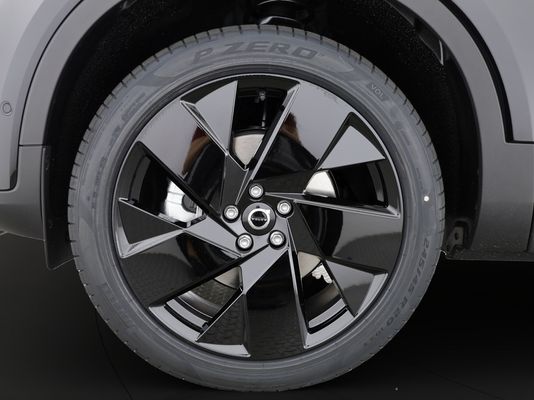 Volvo XC40 2.0 B4 MH Black Edition