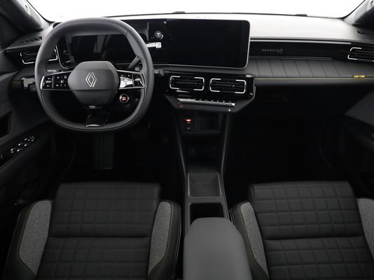 Renault R4 E-Tech Comfort Range iconic