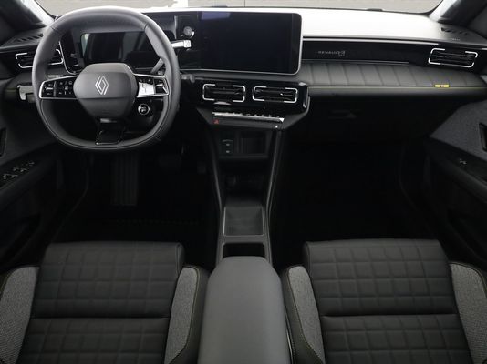Renault R4 E-Tech Comfort Range iconic