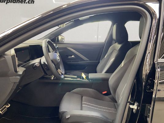 Opel Astra 1.2 T 130 Swiss Plus