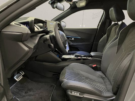 Peugeot 2008 1.2 Hybrid 145 GT