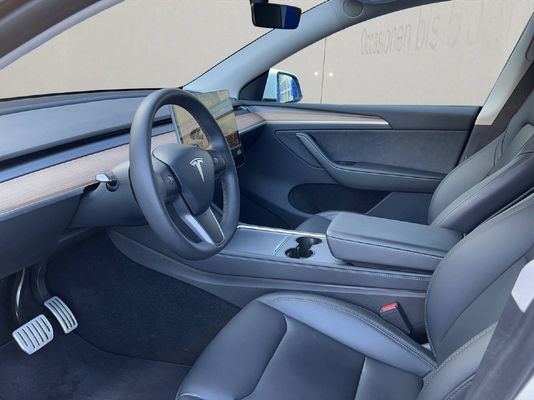 Tesla Model Y Performance Dual Motor