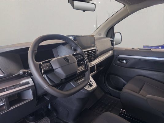 Peugeot Traveller Long 2.0 BlueHDi 180 PS