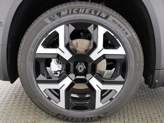 Renault R4 E-Tech Comfort Range techno