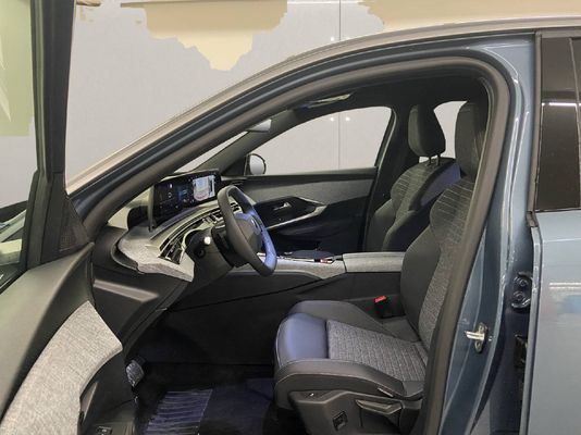 Peugeot 3008 1.2 Hybrid 136 Allure