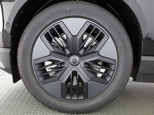 Volvo EX30 CC E60 Twin Performance AWD