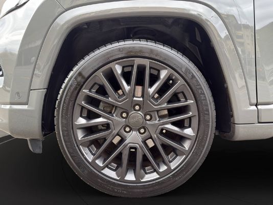 Jeep Compass 1.3 Turbo S inkl. Schiebedach