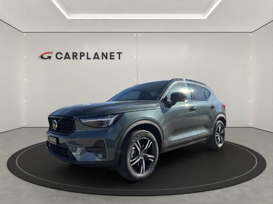 Volvo XC40 2.0 B3 MH Plus Dark