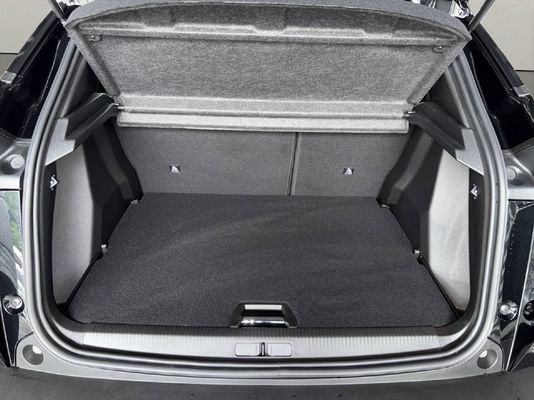 Peugeot 2008 1.2 Hybrid Allure Premium
