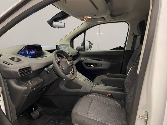 Peugeot Rifter Long 1.5 BlueHDi 130 Allure Limited Edition 7 Platz