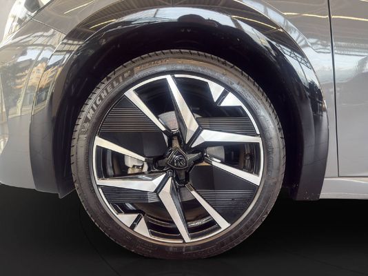 Peugeot 208 1.2 Hybrid 145 PS GT