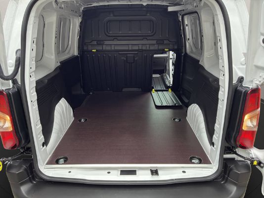 Peugeot Partner Kaw. 650 Standard 1.2