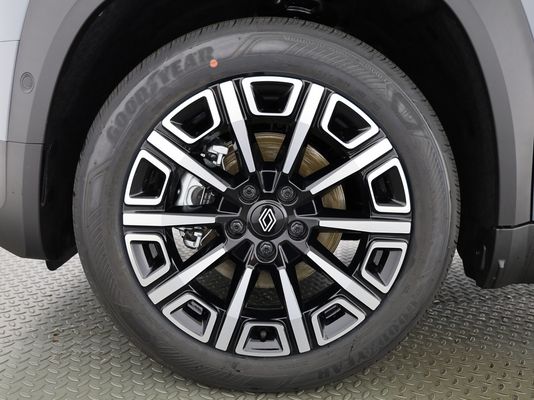 Renault R4 E-Tech Comfort Range iconic