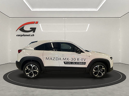 Mazda MX-30 e-Skyactiv R-EV Makoto