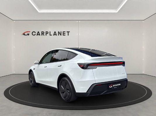 Tesla Model Y Long Range Dual Motor