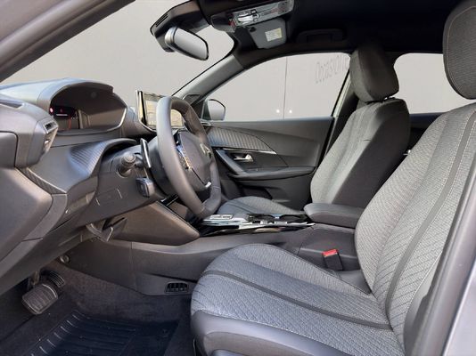 Peugeot 2008 1.2 Hybrid 145 PS ALLURE PREMIUM AUTOMAT