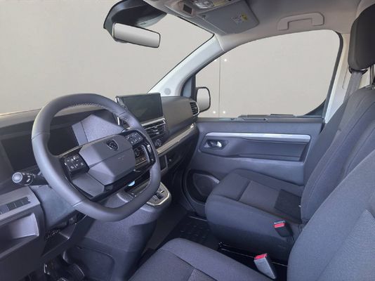 Peugeot Traveller Long 2.2 BlueHDi 180
