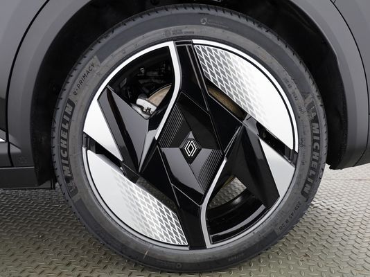 Renault Scénic E-Tech iconic