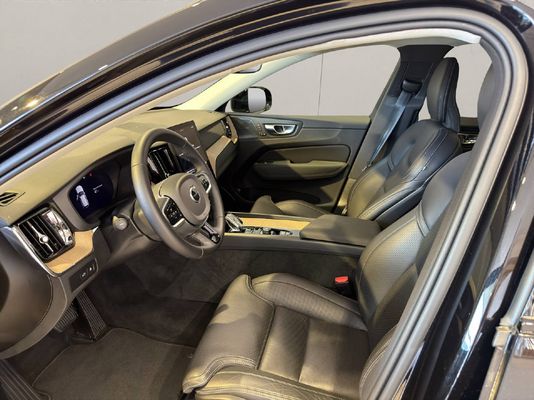 Volvo XC60 2.0 T6 TE Plus Dark eAWD
