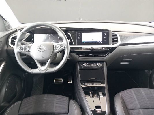 Opel Grandland 1.2 T MHEV Elegance