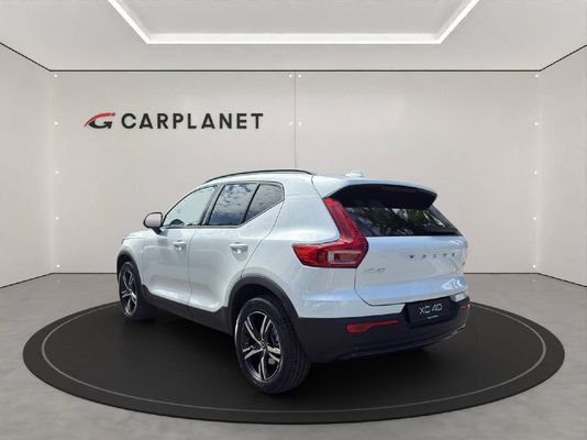 Volvo XC40 2.0 B3 MH Plus Dark