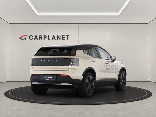 Volvo EX30 CC E60 Twin Performance AWD