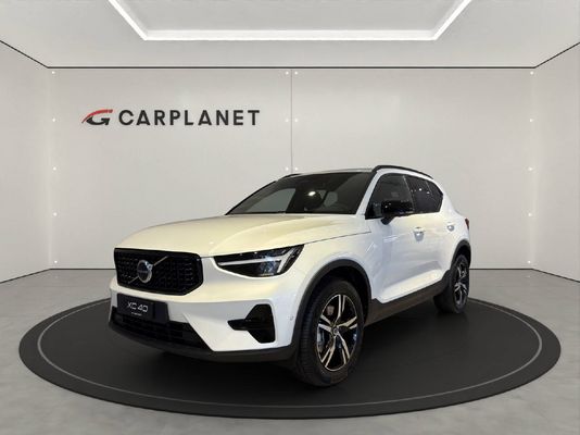 Volvo XC40 2.0 B3 MH Plus Dark