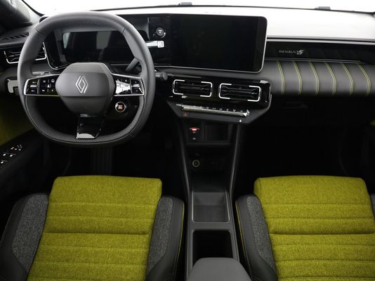 Renault R5 E-Tech Comfort Range iconic