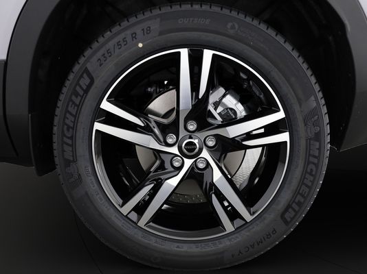 Volvo XC40 2.0 B3 MH Plus Dark