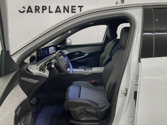 Peugeot 3008 1.2 Hybrid 136 Allure