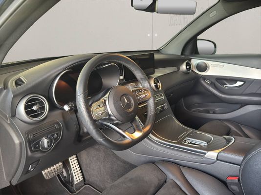 Mercedes-Benz GLC Coupé 300 AMG Line 4M AHK