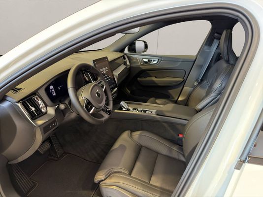 Volvo XC60 2.0 T8 TE Ultra Dark eAWD