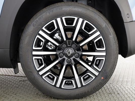 Renault R4 E-Tech Comfort Range iconic