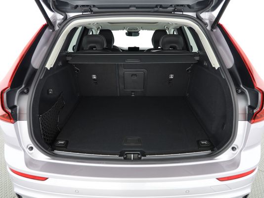 Volvo XC60 2.0 B5 MH Ultra Dark AWD