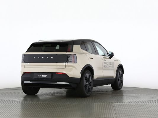 Volvo EX30 CC E60 Twin Performance A