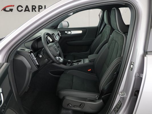 Volvo XC40 2.0 B3 MH Core XCITE