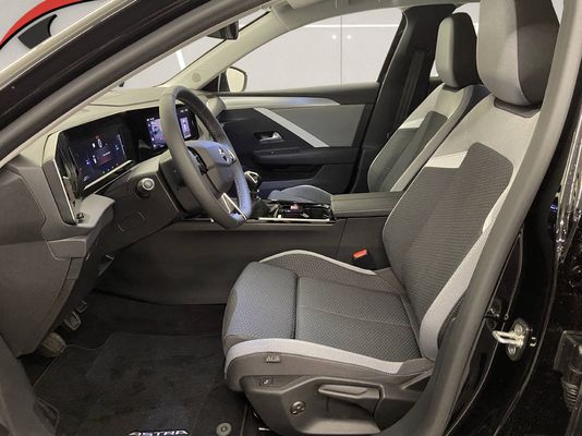 Opel Astra 1.2 T Swiss