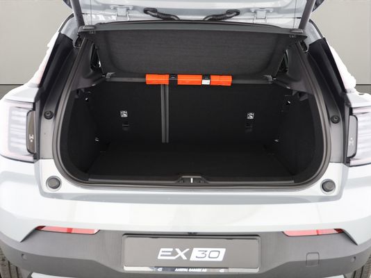 Volvo EX30 CC E60 Twin Performance AWD