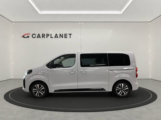 Peugeot Traveller Standard 2.2 BlueHDi