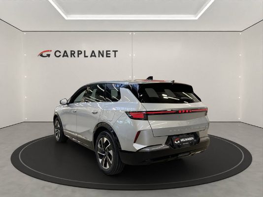 Opel New Grandland 1.6 T 195 Edition