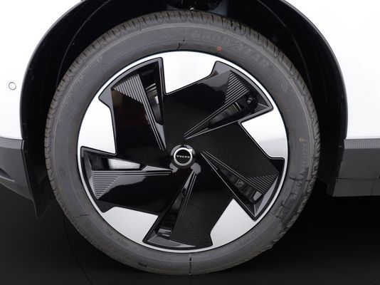 Volvo EX30 E60 Twin Ultra Performance