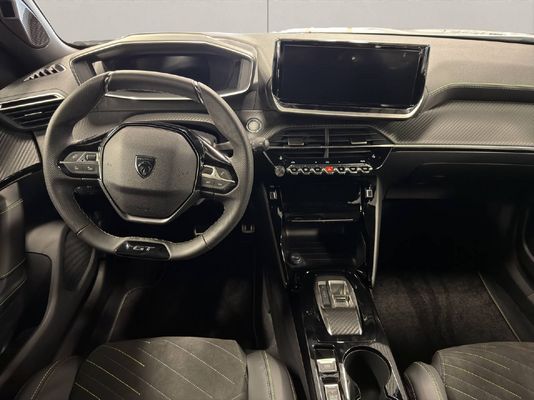 Peugeot 2008 1.2 Hybrid GT