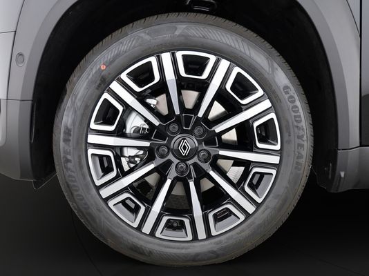 Renault R4 E-Tech Comfort Range iconic