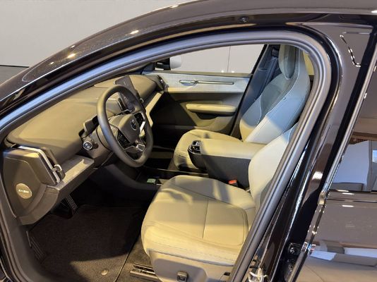 Volvo EX30 CC E60 Twin Performance AWD