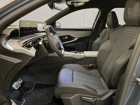 Peugeot 5008 1.2 Hybrid GT